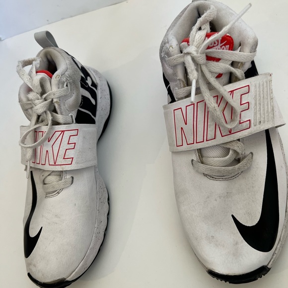 Nike boys size 6 white sneaker…. - Picture 4 of 6